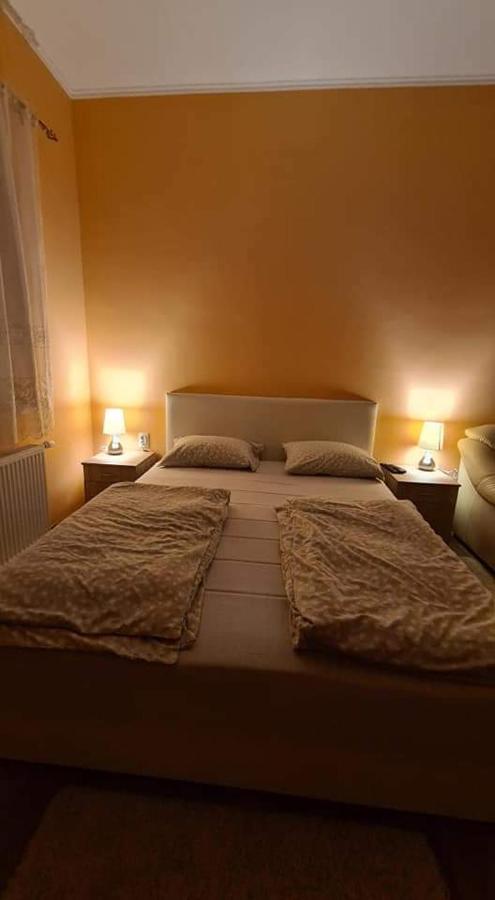 Ales Apartman Σόμπορ Εξωτερικό φωτογραφία