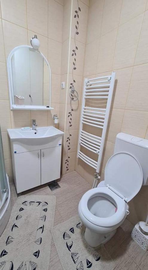 Ales Apartman Σόμπορ Εξωτερικό φωτογραφία