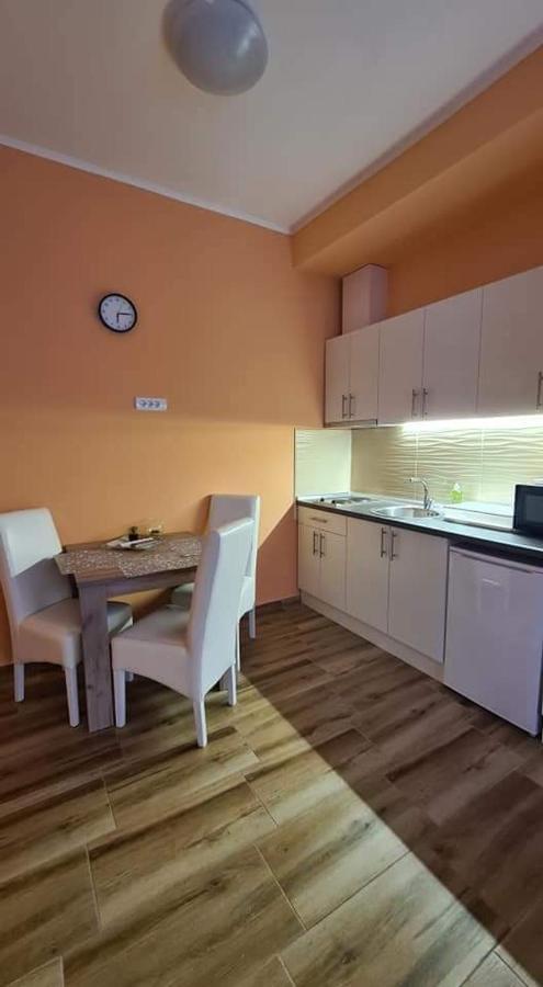 Ales Apartman Σόμπορ Εξωτερικό φωτογραφία