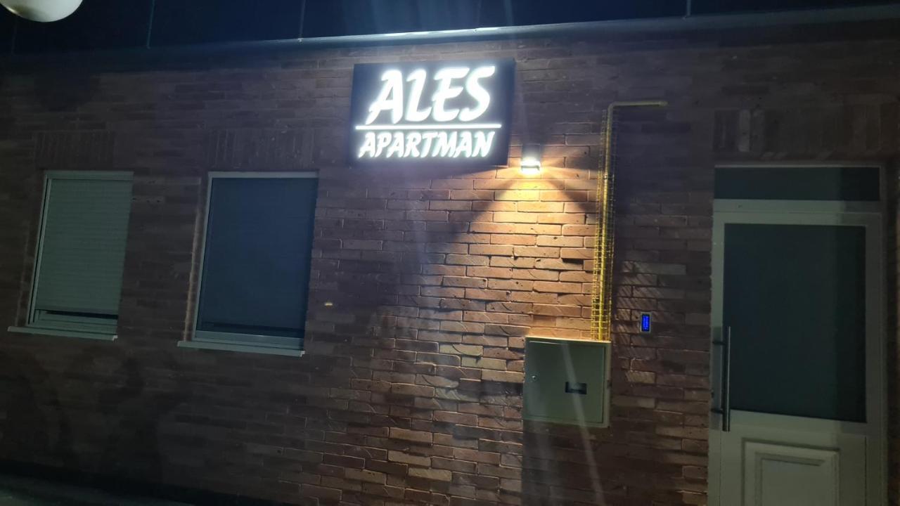 Ales Apartman Σόμπορ Εξωτερικό φωτογραφία